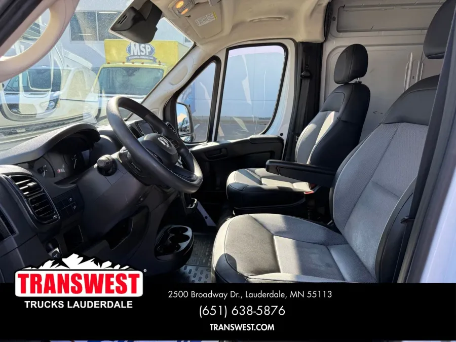 2023 RAM ProMaster 2500 High Roof | Photo 4 of 20