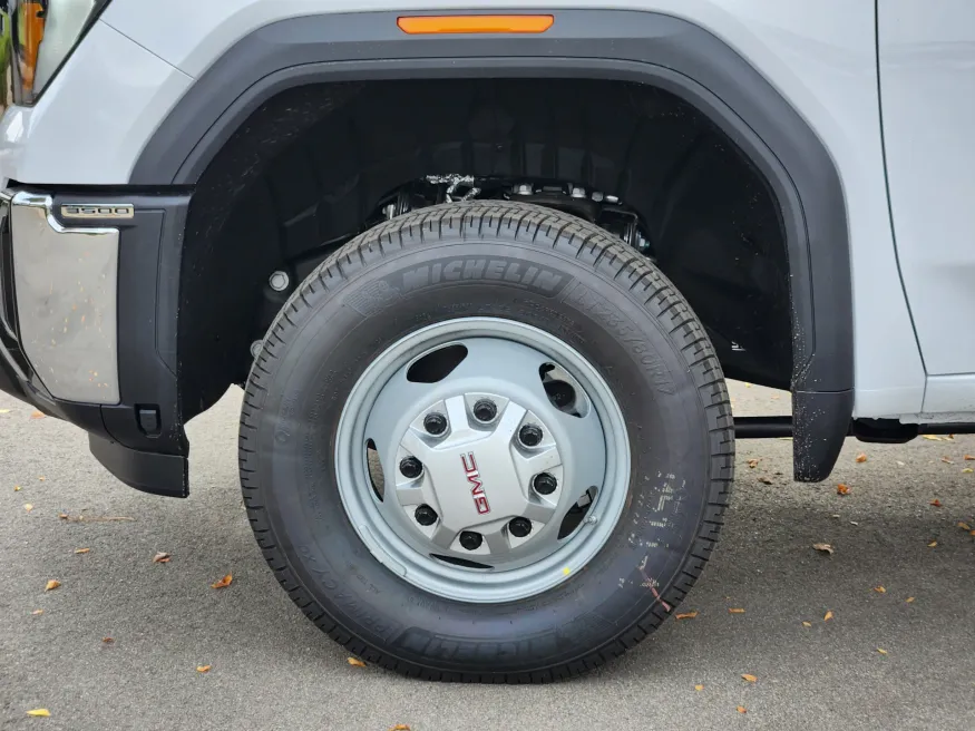 2026 GMC Sierra 3500HD CC Pro | Photo 18 of 28