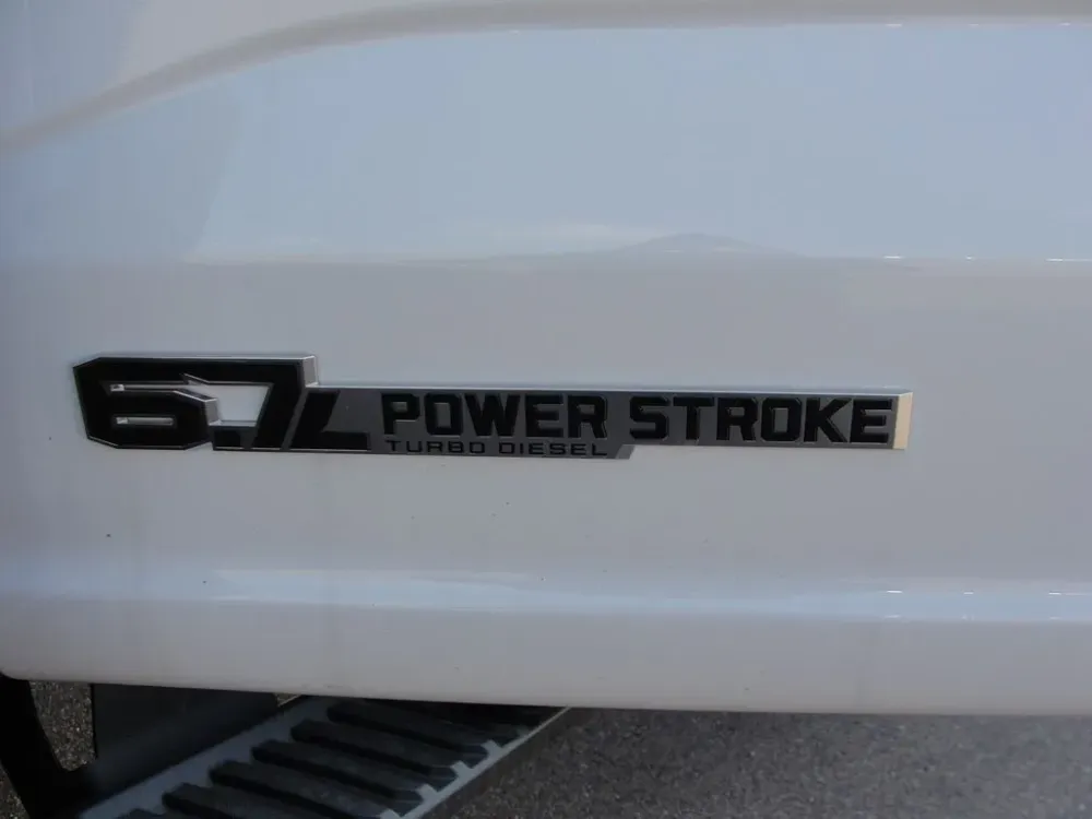 2025 Ford F-550 Super Duty Chassis Cab XL - Photo 9