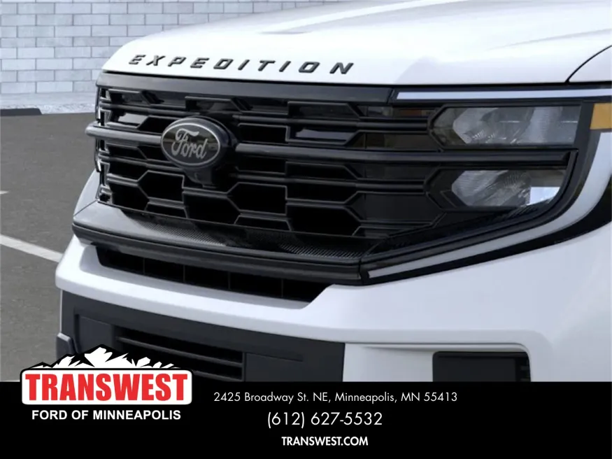 2025 Ford Expedition | Photo 16 of 23