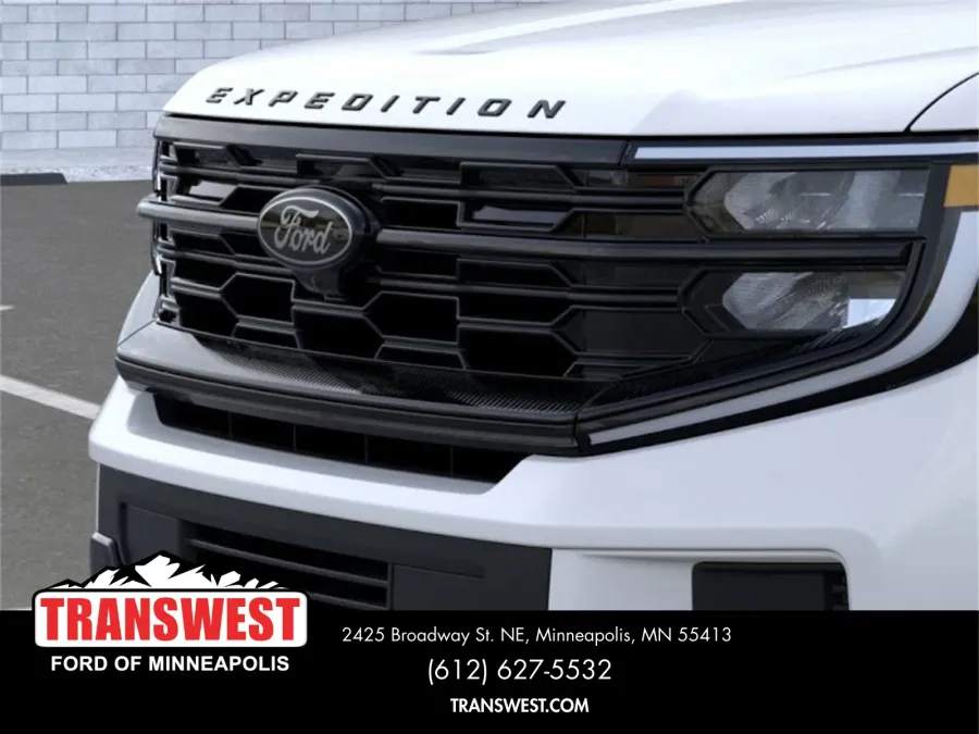 2025 Ford Expedition | Photo 16 of 23