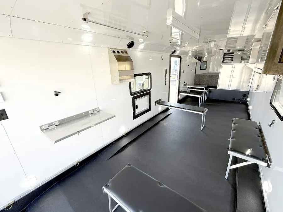 2026 Logan Coach Horse Power Burandt Edition | Photo 16 of 24