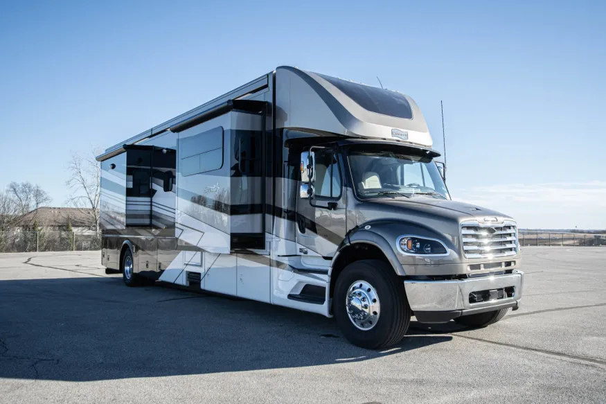 2026 Newmar Super Star 4059 | Photo 9 of 28