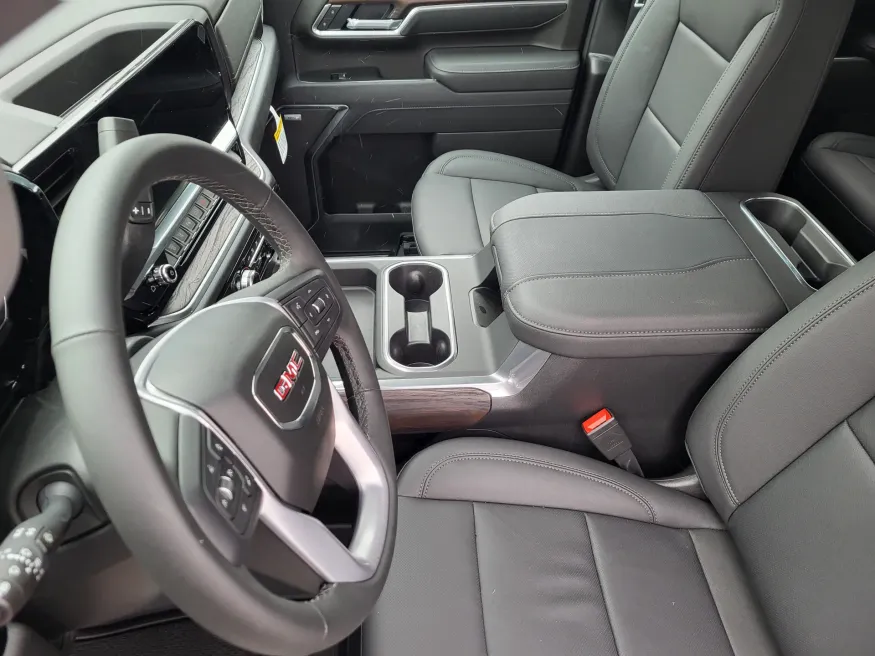 2026 GMC Sierra 2500HD SLT | Photo 11 of 25
