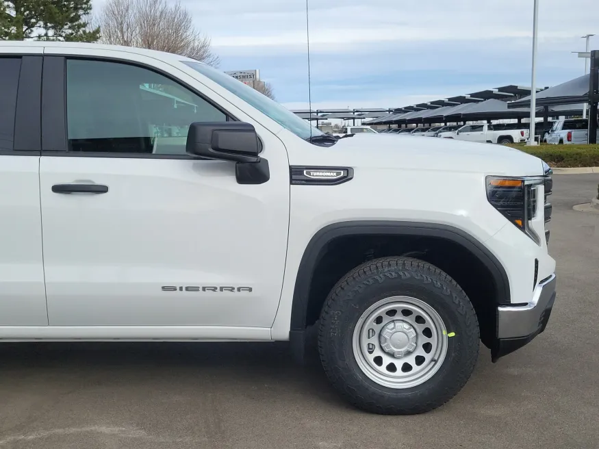 2026 GMC Sierra 1500 Pro | Photo 5 of 23