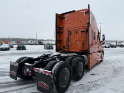 2022 Freightliner Cascadia | Thumbnail Photo 3 of 10