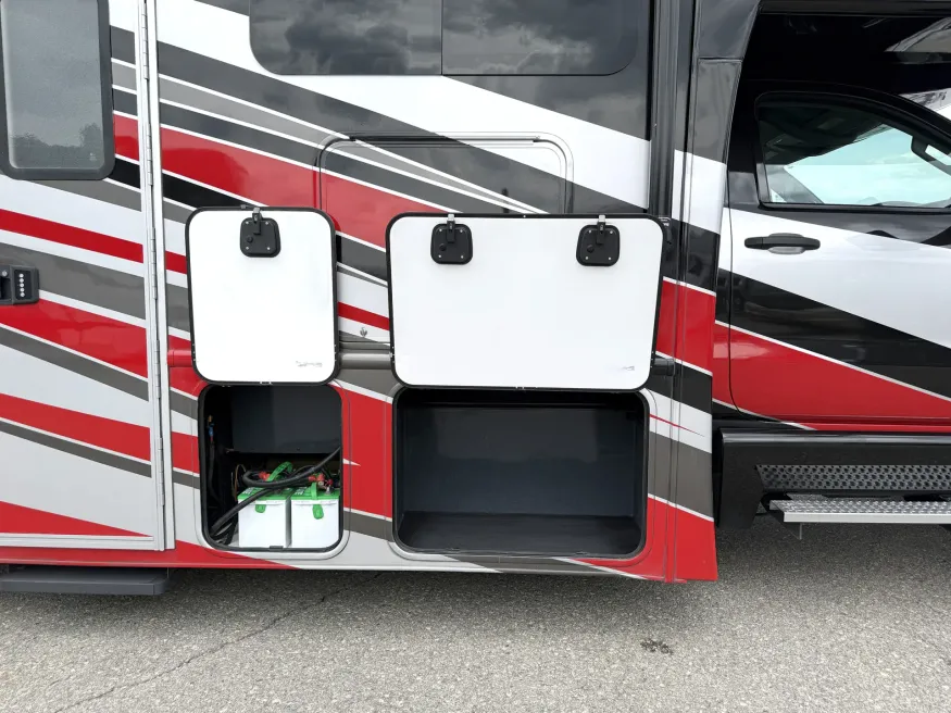 2022 Nexus Rebel 30R | Photo 19 of 22