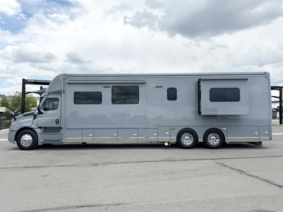 2026 Renegade XL X45BBC | Photo 21 of 29