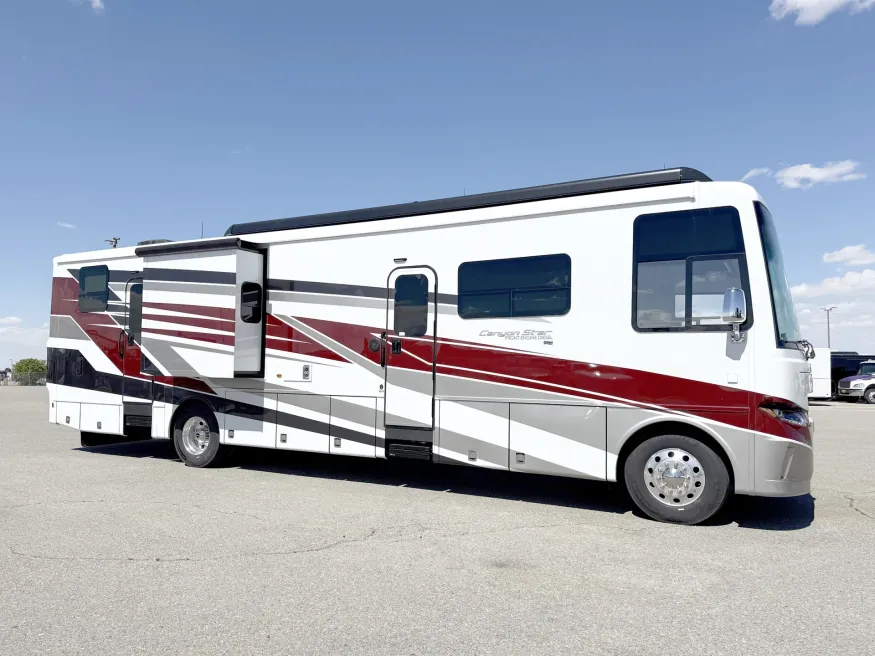 2027 Newmar Canyon Star 3947 | Photo 1 of 32