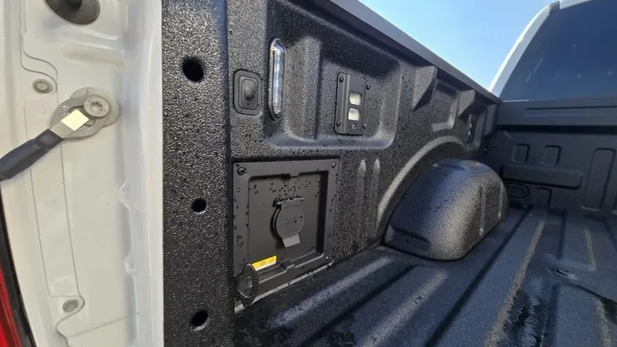 2025 Ford F-150 | Photo 9 of 31