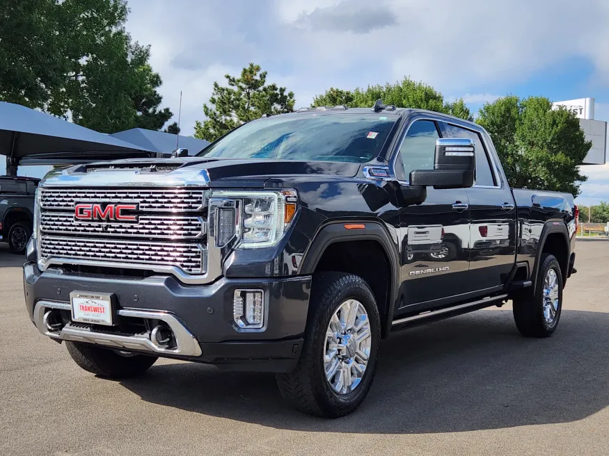 2023 GMC Sierra 2500HD Denali | Photo 3 of 30
