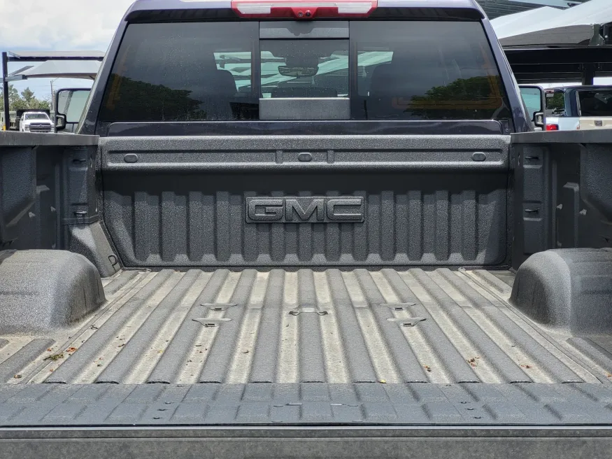 2026 GMC Sierra 2500HD Denali | Photo 24 of 25