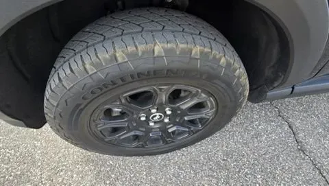 2025 Ford Bronco Sport | Photo 9 of 27