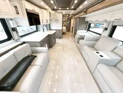 2026 Newmar Summit Aire 4505 | Thumbnail Photo 4 of 32