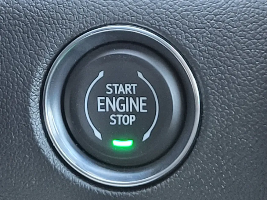 2026 GMC Acadia AT4 | Photo 18 of 27