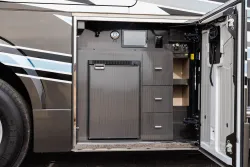 2026 Emerald Luxury Coaches Prevost H3-45 Quad Slide | Thumbnail Photo 33 of 34