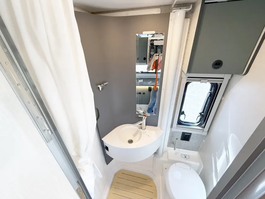 2027 Winnebago EKKO 23B | Photo 11 of 18