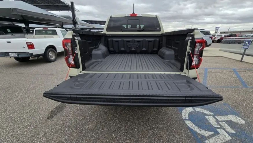 2025 Ford Ranger | Photo 8 of 21