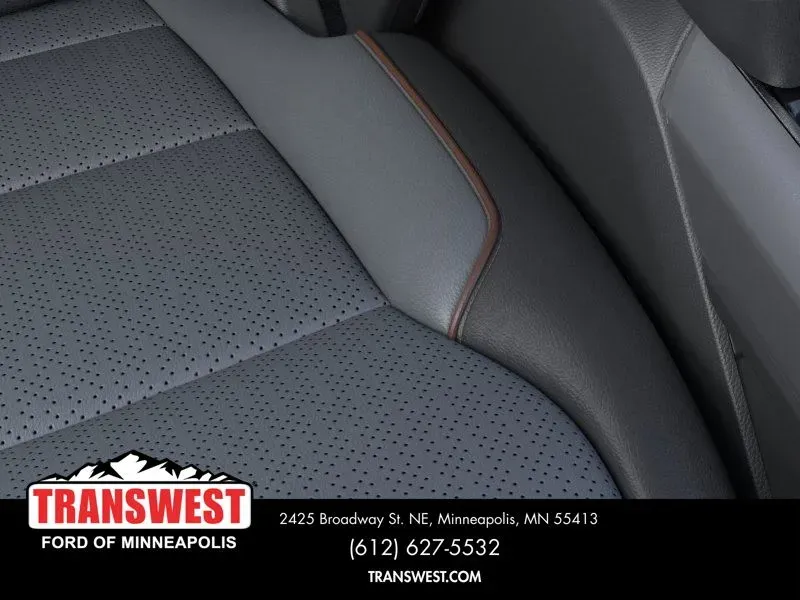 2025 Ford F-150 Lightning Lariat | Photo 15 of 22