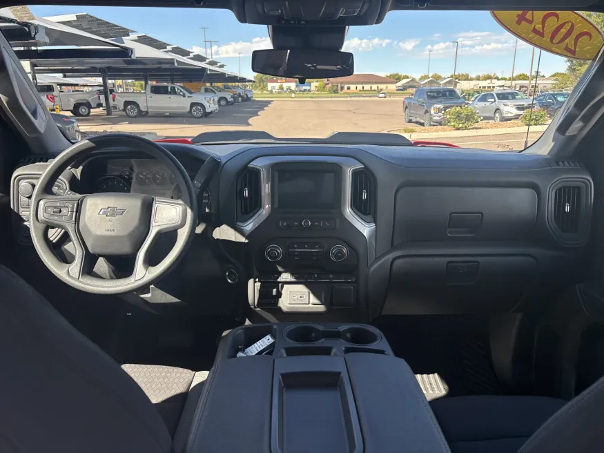 2024 Chevrolet Silverado 1500 Custom Trail Boss | Photo 9 of 17