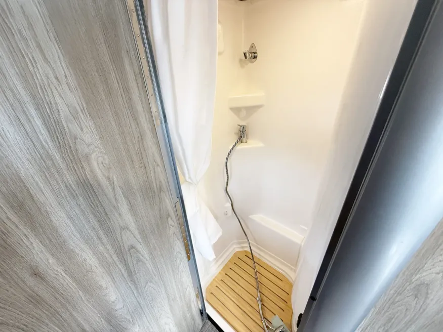 2026 Winnebago EKKO 23B | Photo 11 of 23