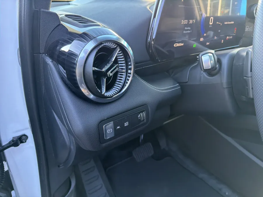 2026 Chevrolet Blazer EV AWD LT | Photo 13 of 20