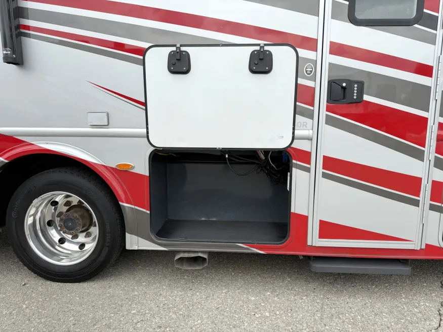 2022 Nexus Rebel 30R | Photo 20 of 22