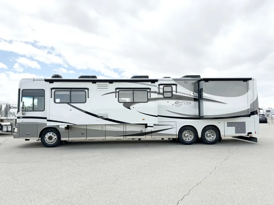 2010 Itasca Ellipse 42AD | Photo 19 of 29