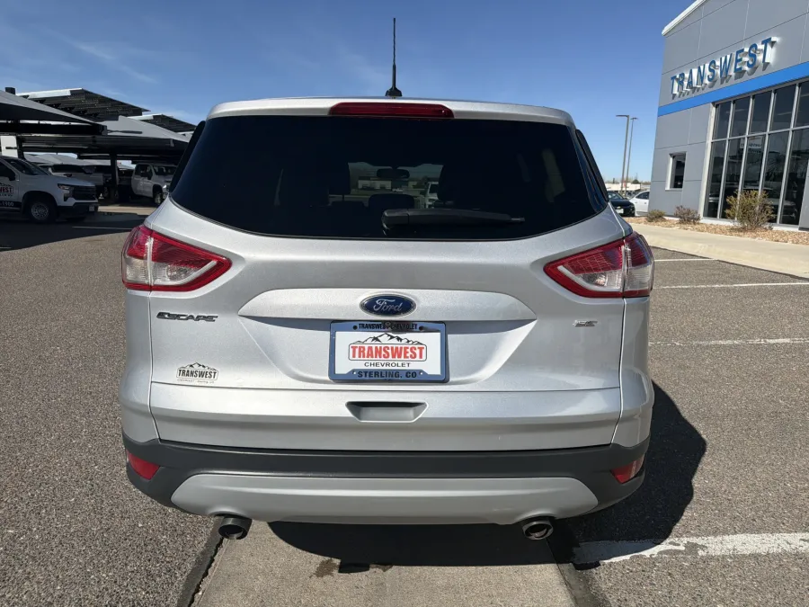 2015 Ford Escape SE | Photo 3 of 19