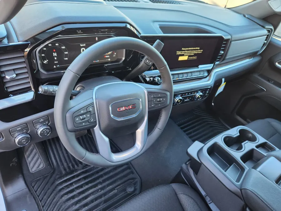 2026 GMC Sierra 1500 Elevation | Photo 7 of 23