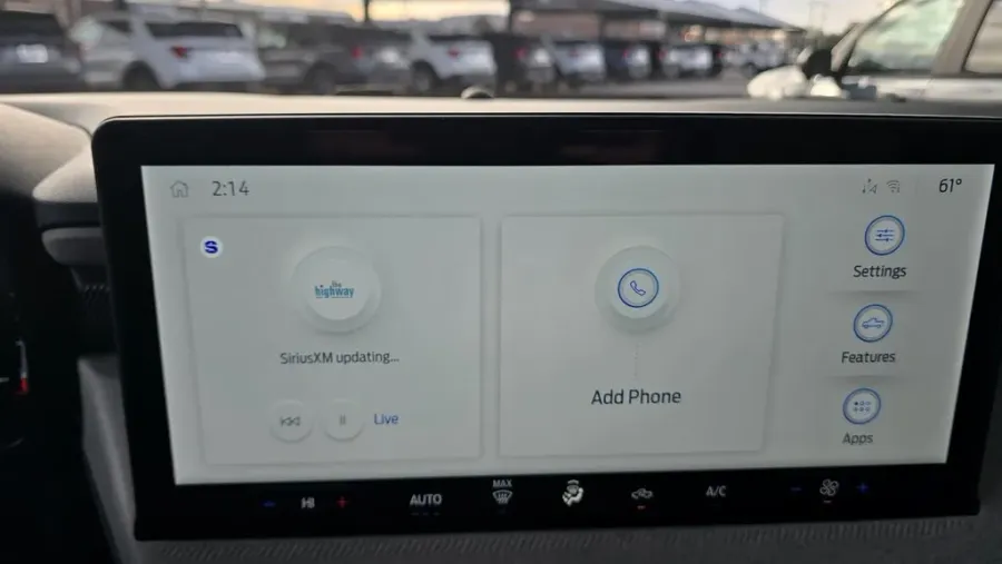 2026 Ford Maverick | Photo 27 of 36