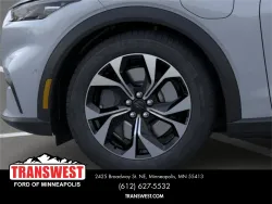 2025 Ford Mustang Mach-E | Thumbnail Photo 19 of 22