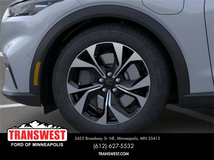 2025 Ford Mustang Mach-E | Photo 19 of 22