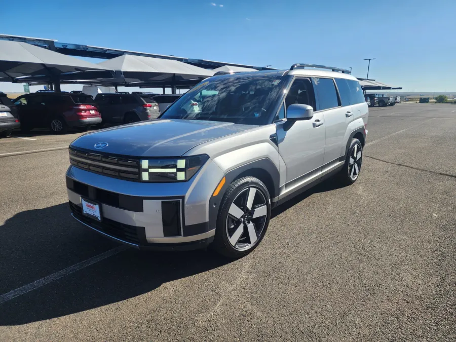 2024 Hyundai Santa Fe Limited | Photo 3 of 30