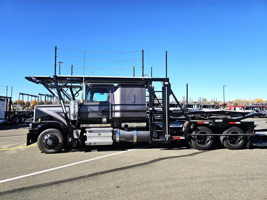 2021 Western Star 4900FA | Photo 4 of 28