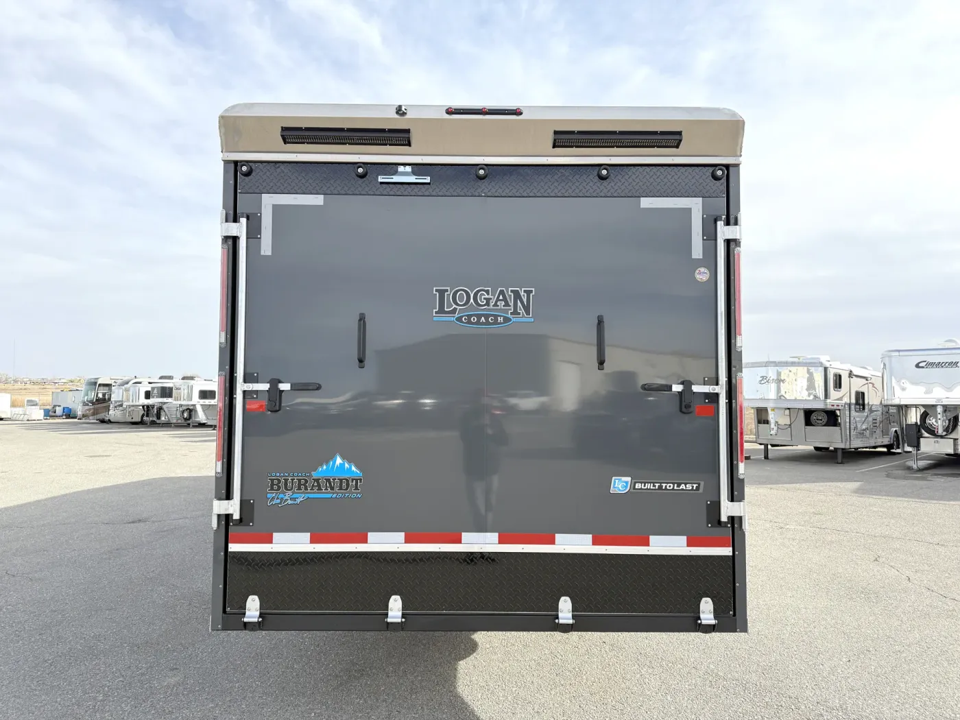 2026 Logan Coach Horse Power Burandt Edition | Photo 5 of 24