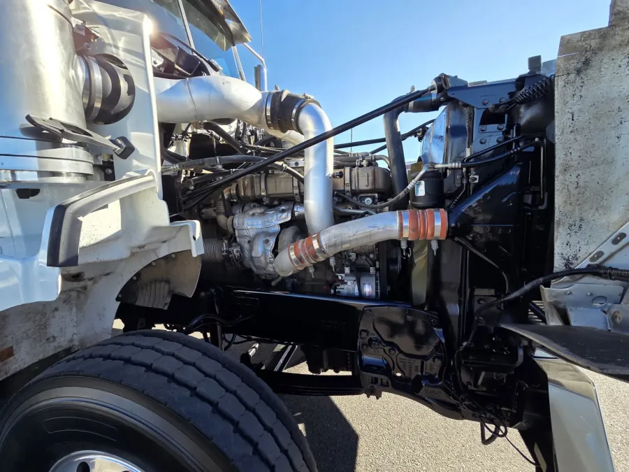 2021 Western Star 4900SA | Photo 11 of 20