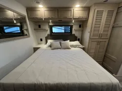 2026 Renegade Verona 40VBH | Thumbnail Photo 27 of 54