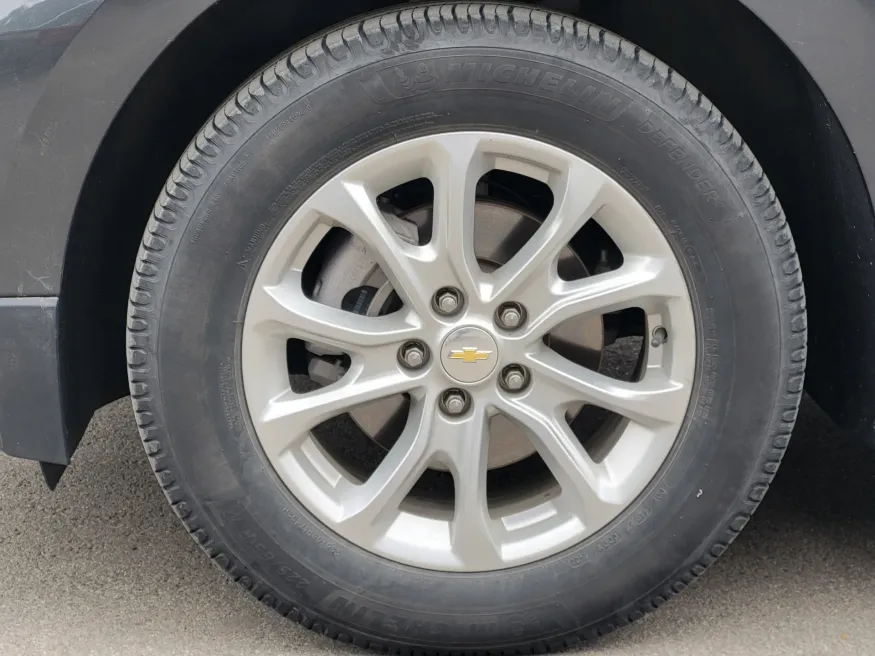 2021 Chevrolet Equinox LS | Photo 9 of 25