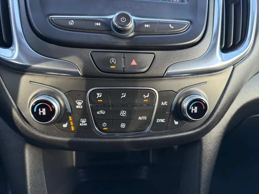 2024 Chevrolet Equinox LT | Photo 18 of 21