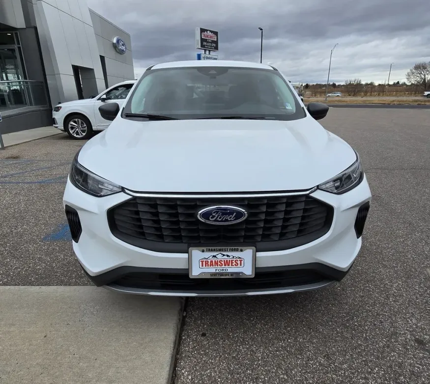 2026 Ford Escape | Photo 2 of 25