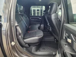 2025 RAM 3500 Laramie | Thumbnail Photo 17 of 26