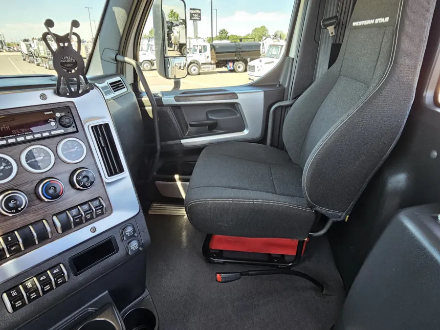 2022 Western Star 49X | Photo 10 of 16