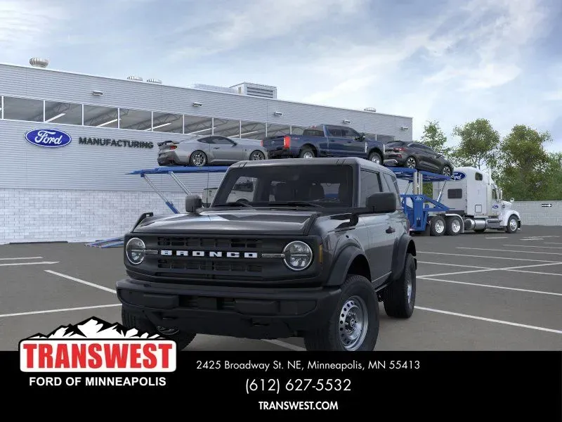 2026 Ford Bronco Base | Photo 1 of 25