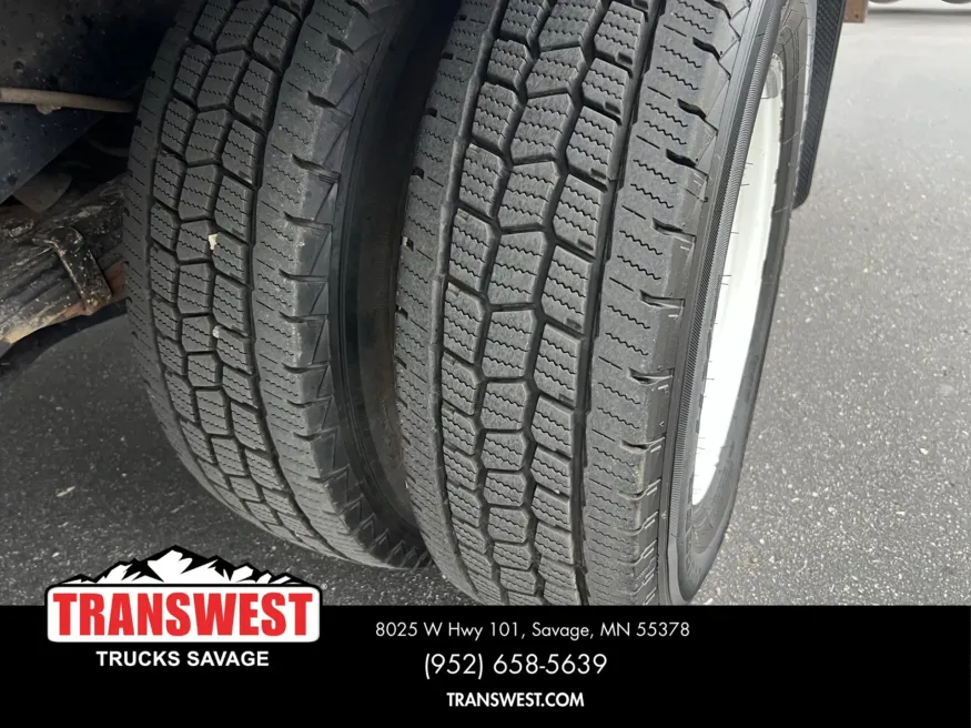 2022 Ford Econoline | Photo 9 of 17