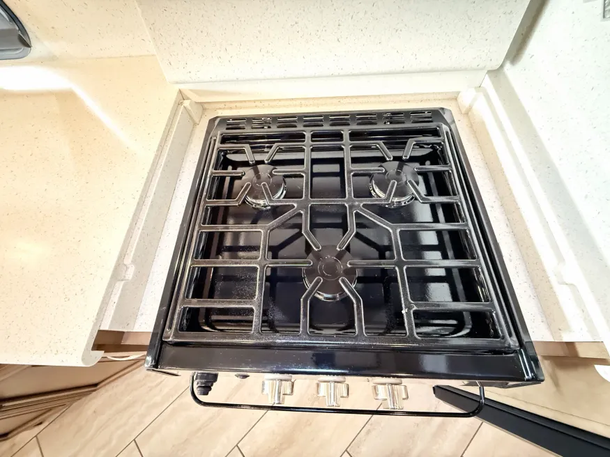 2022 Newmar Bay Star 3626 | Photo 11 of 30