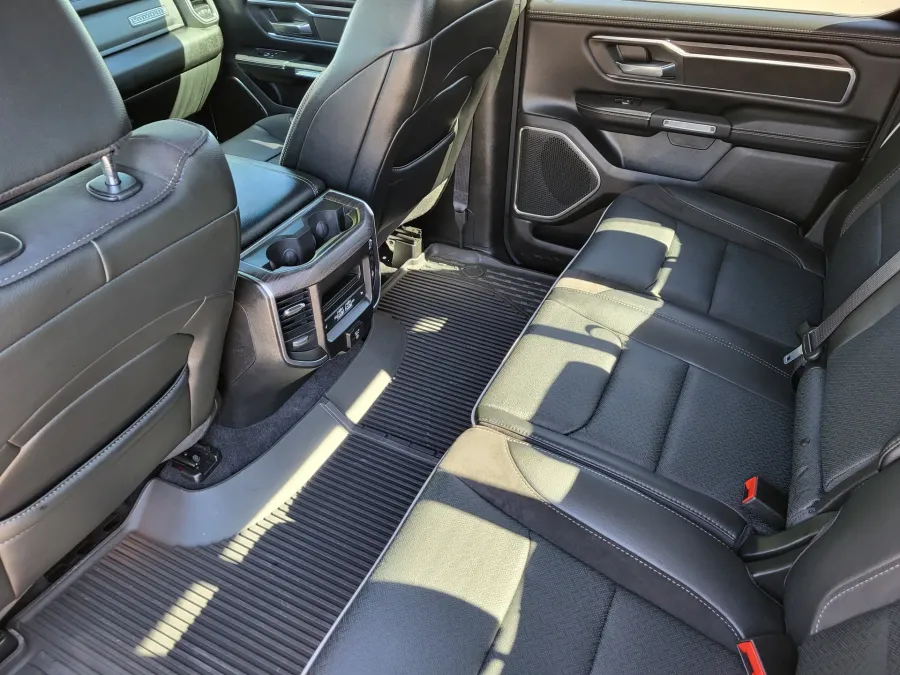 2025 RAM 1500 Laramie | Photo 22 of 25