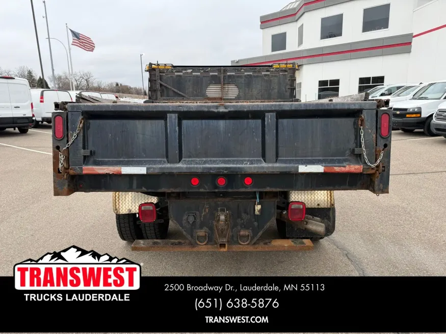 2016 Ford Super Duty F-550 XL | Photo 9 of 20