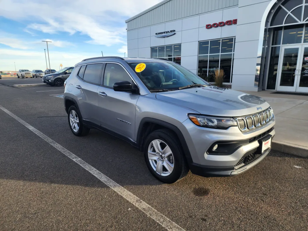 2022 Jeep Compass Latitude 