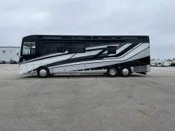 2026 Newmar Dutch Star 4081 | Thumbnail Photo 1 of 42